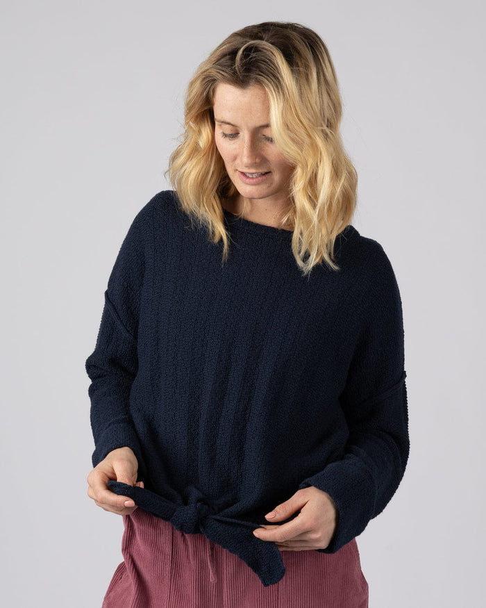 Beachtide Womens Knot Front Knit Jumper in Blue