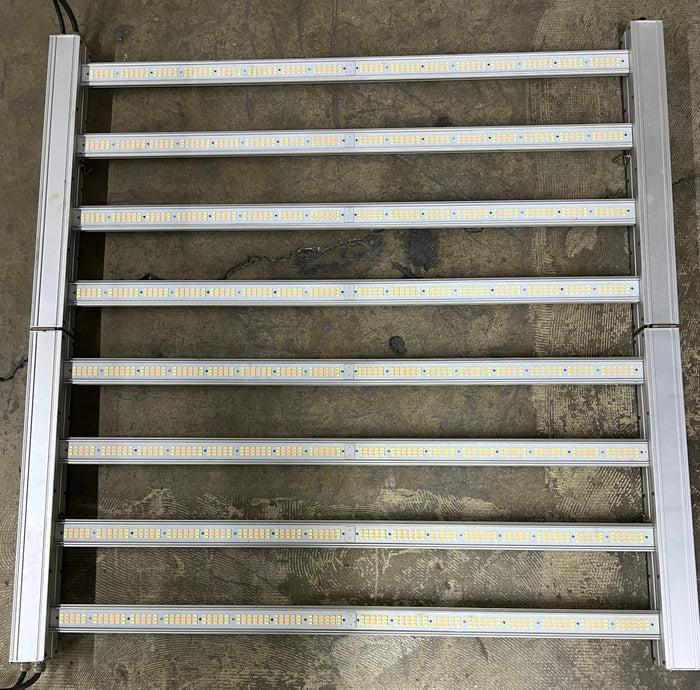 Pre-Owned Iluminar 660W LED Grow Light