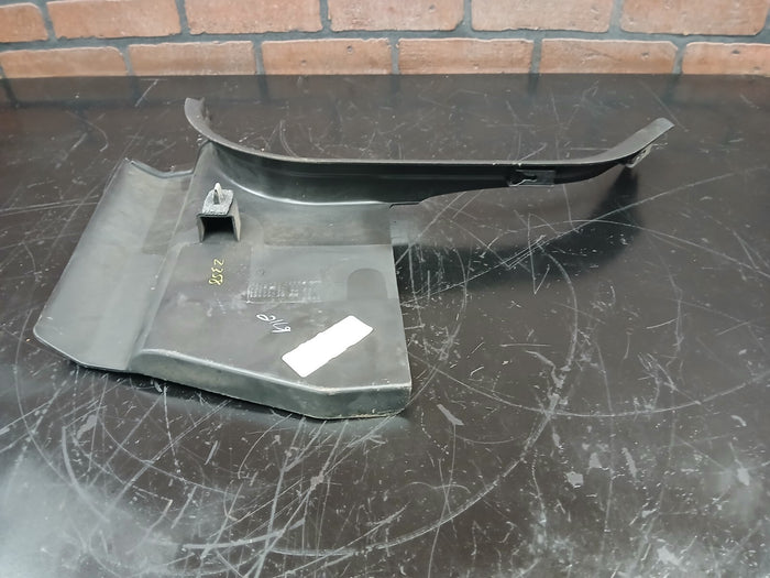06-10 Saturn Sky Pontiac Solstice Front Passenger RH Trim Kick Panel 15879234