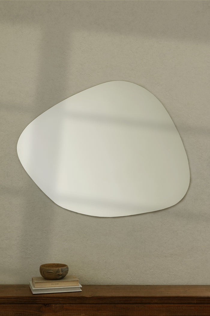 Blob Mirror