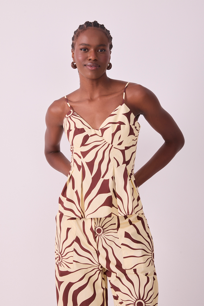 Brown Adjustable Straps Pleated Blouse_2