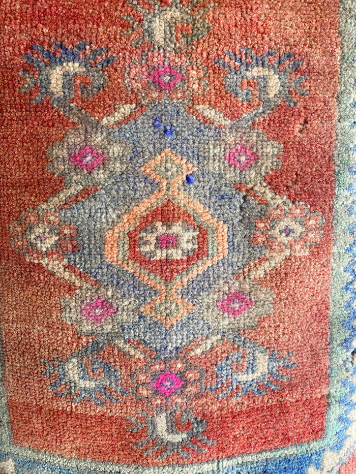 Chica traditional handwoven hand-knotted vintage turkish oushak mini small accent rug red blue
