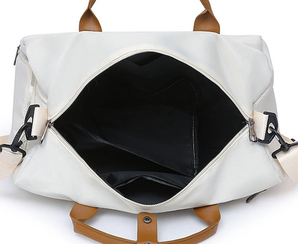 CL1333 - Elegant Fashion Duffle Bag