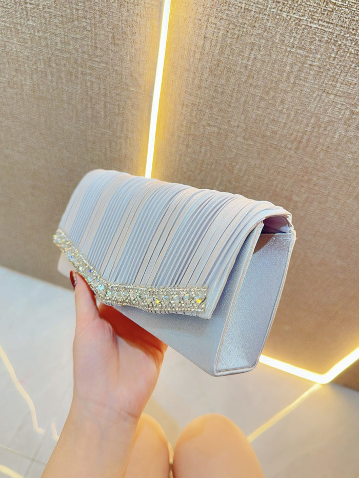 CL1753 - Luxury Evening Shiny features Bag