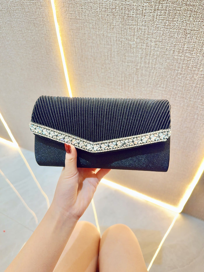 CL1754 - Luxury Evening Shiny features Bag