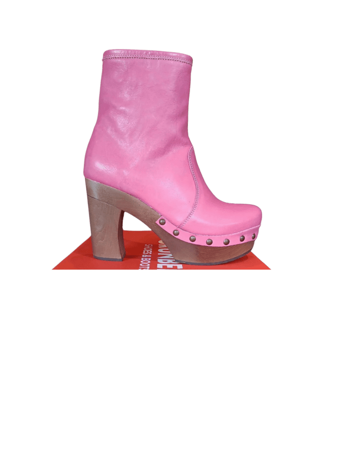 GRUNBEIN Isabell Pink