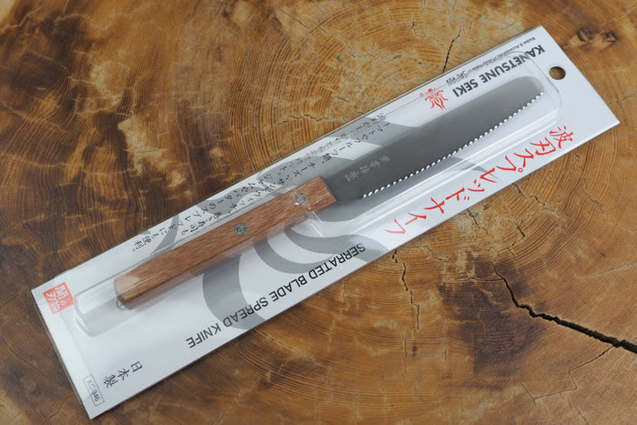 Kanetsune AUS-8 Serrated Blade Spread Knife 11cm Red Plywood Handle