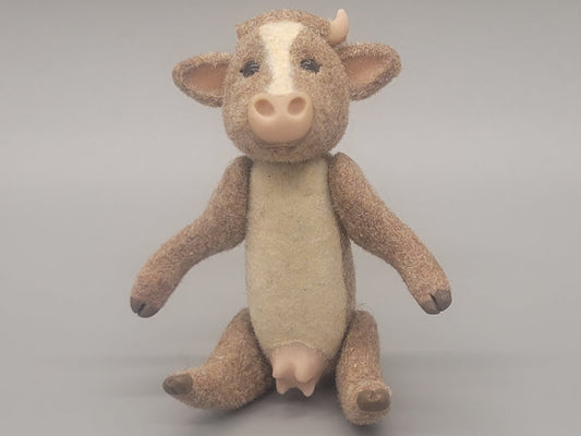 Lori Hall – Fuzzy Cow with 1 Horn