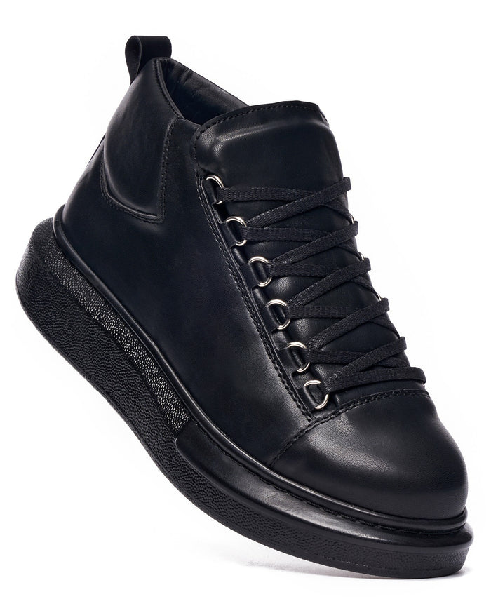 Martin Valen men's black high-top sneaker, close-up front-side view showing laces, metal eyelets and textured sole