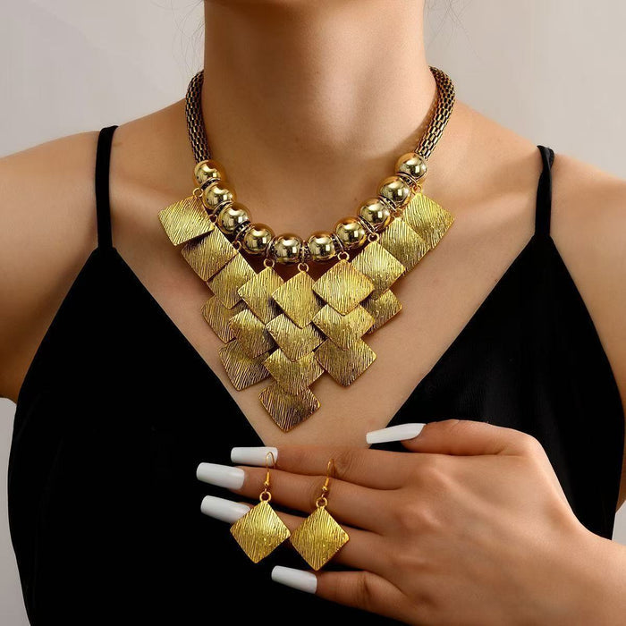 N2717- Cross-border fashion retro exaggerated round Necklace