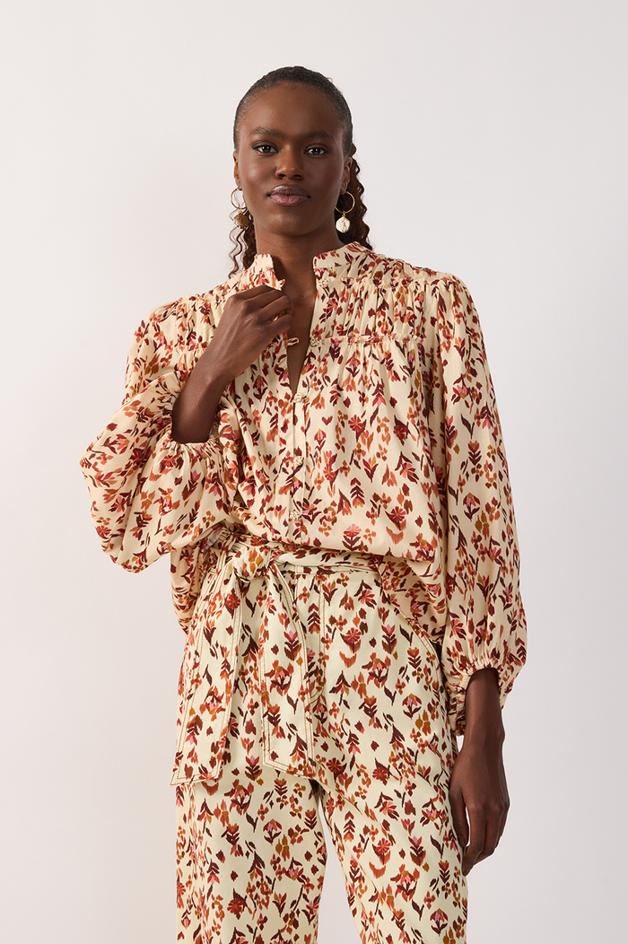 Off-White Buttoned Pleated Blouse_2