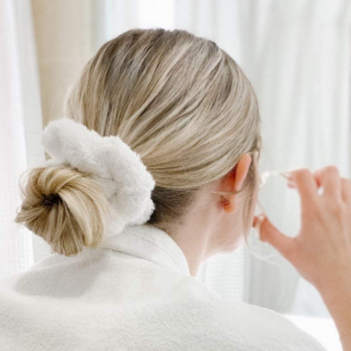 Ultra Soft Microfiber Hair Towel Scrunchies for Frizz Free, Heatless Hair Drying, Towel Scrunchies, Large Thick Ponytail Holder, Microfiber Towel Scrunchies