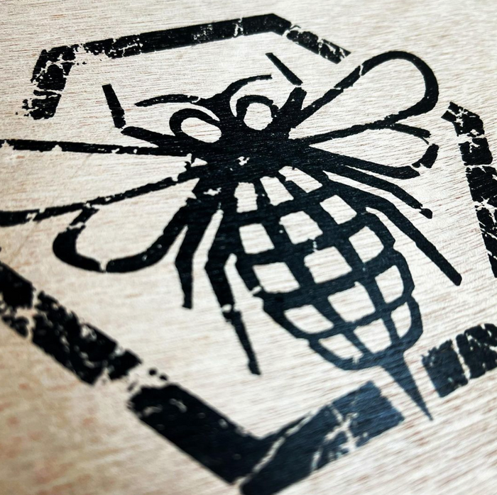 Viaje Honey & Hand Grenades The Rapier