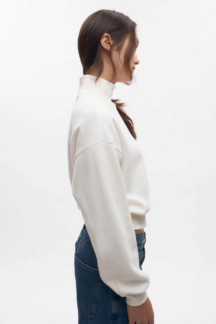 Women's Cozy Turtleneck in Marshmallow