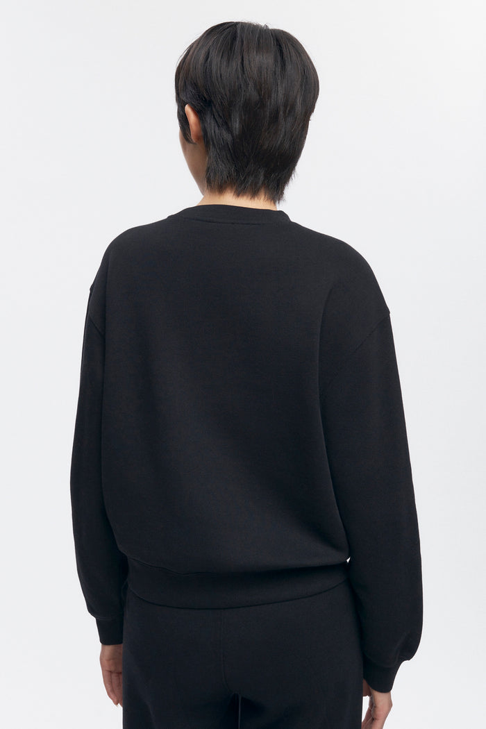 Women's Essential Sweatshirt in Black