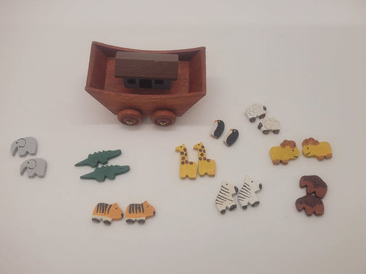 Wooden Noah's Ark Set – by Turtle Bay Miniatures